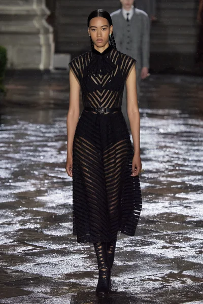 Look 35